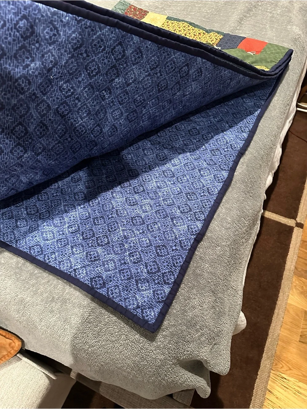Handmade Amish Patchwork Quilt - Multicolor